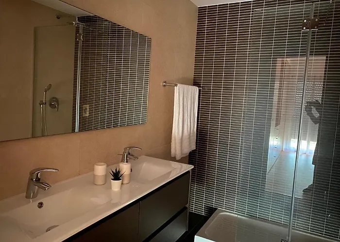 Semesterbostad Wonderful View - Quinta Da Colina C8 *