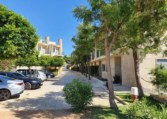 Semesterbostad Wonderful View - Quinta Da Colina C8