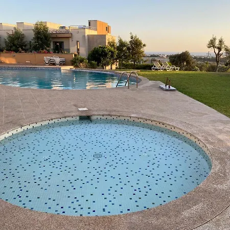 別荘 Wonderful View - Quinta Da Colina C8